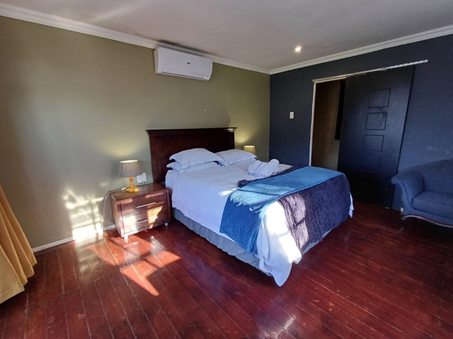 6 Bedroom Property for Sale in Kosmos North West